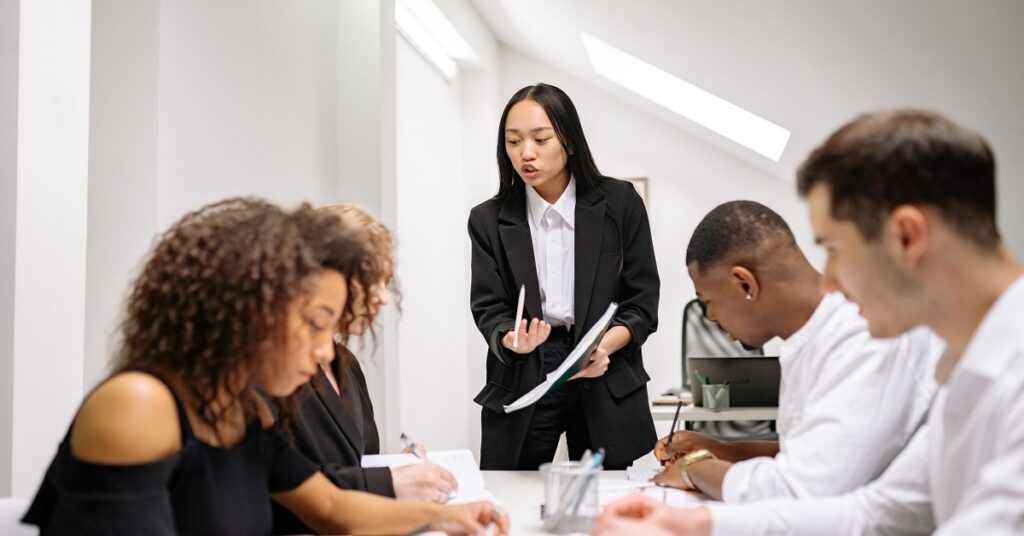 Leaders vs Entrepreneurs: Highlighting the differences